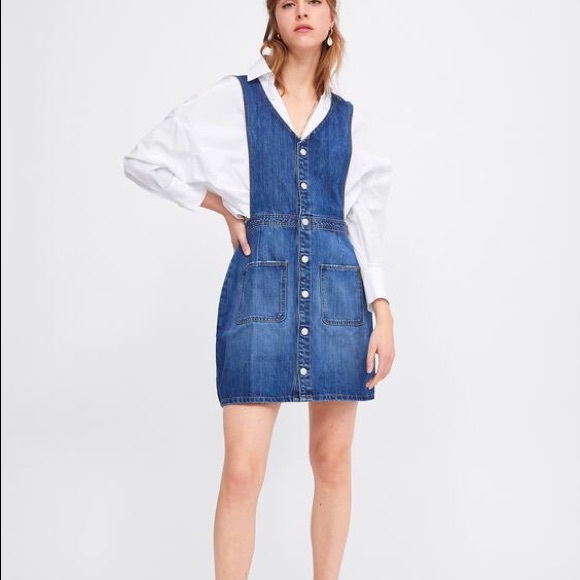 denim pinafore dress zara CONTRASTING SCALLOP DENIM PINAFORE DRESS - Blue